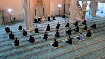 Felak ve Nas Sureleri: Şerlerden Korunma Kalkanı