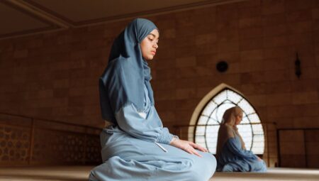 İslam’da Ticaret Ahlakının Önemi ve Temel İlkeleri