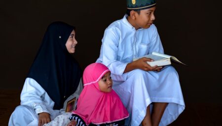 İslam’da Çocuk Terbiyesi: Sağlıklı Nesillerin Anahtarı